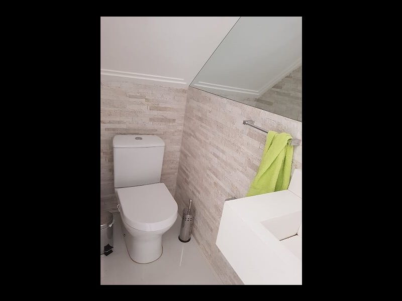 Apartamento à venda Jardim Jau com 90m² e 2 quartos por R$ 350.000 - 1559634050-lavabo.jpg