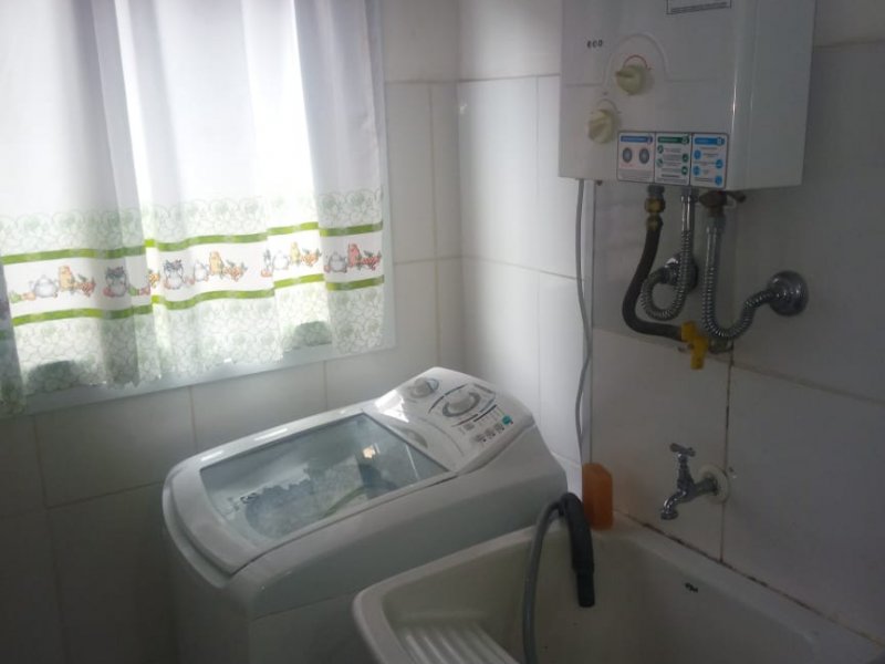 Apartamento à venda Quitaúna com 49m² e 2 quartos por R$ 199.000 - 2070351129-area-de-servico.jpg