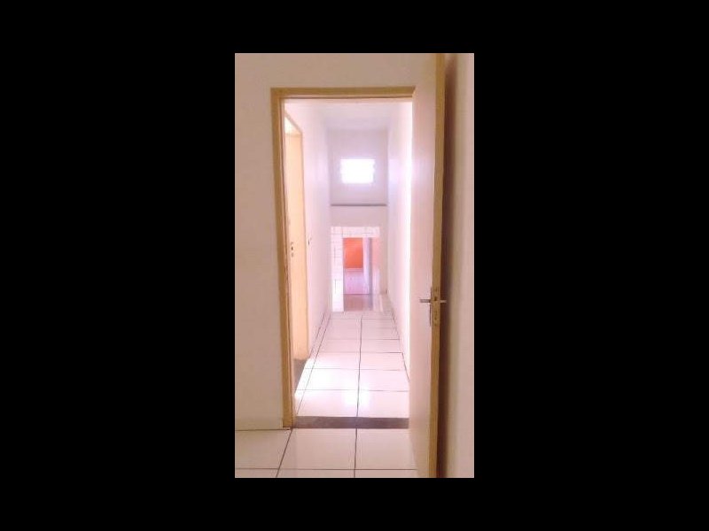 Casa à venda Vila Invernada com 225m² e 4 quartos por R$ 720.000 - 518318828-corredor-interno1.jpg
