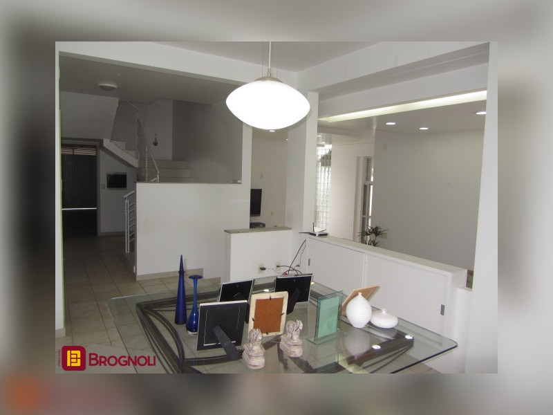 Casa à venda Itaguaçu com 421m² e 4 quartos por R$ 1.395.000 - 15-sala-de-jantar-vista-mesanino.jpg
