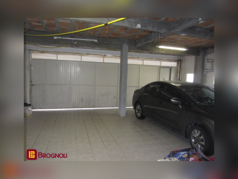 Casa à venda Itaguaçu com 421m² e 4 quartos por R$ 1.395.000 - 2-garagem.jpg