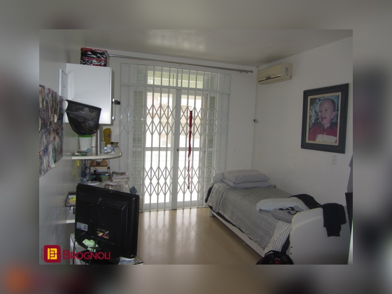 Casa à venda Itaguaçu com 421m² e 4 quartos por R$ 1.395.000 - 27-suite-2.jpg