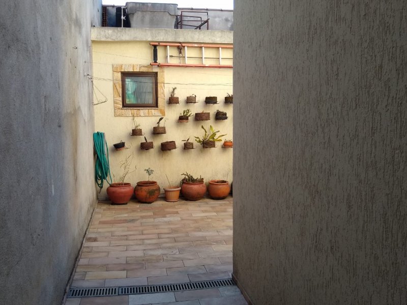 Casa à venda Jardim Eliane com 200m² e 3 quartos por R$ 550.000 - 1683762897-92f1a7be-47b6-4cbc-b86a-8e59bbd64528.jpg