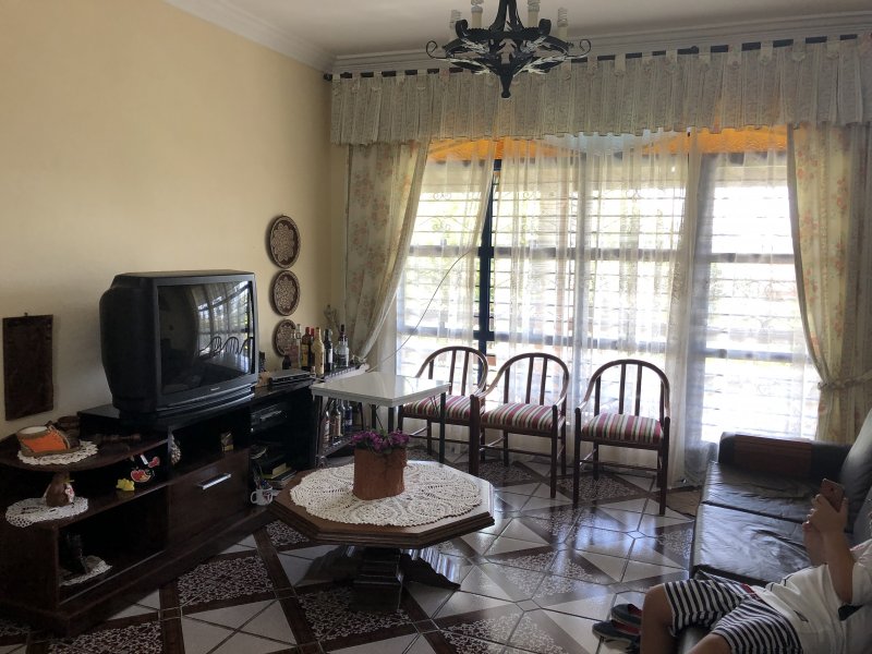 Apartamento à venda Lageadinho com 300m² e 4 quartos por R$ 550.000 - 1733578865-edc19bd5-0359-45c6-90ea-f41675504d8d.jpeg