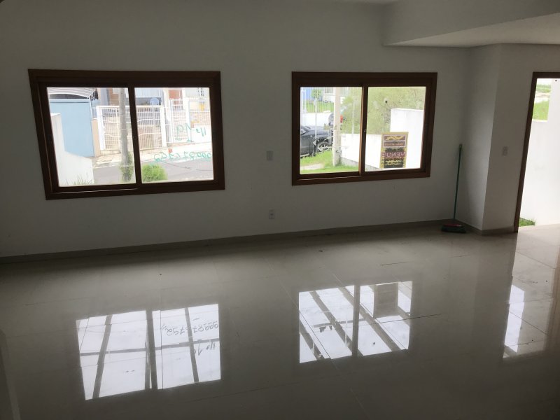 Casa à venda Guarujá com 245m² e 5 quartos por R$ 600.000 - 1746715409-991bcd82-e52a-47a4-a32f-5389c9b66b9d.jpeg