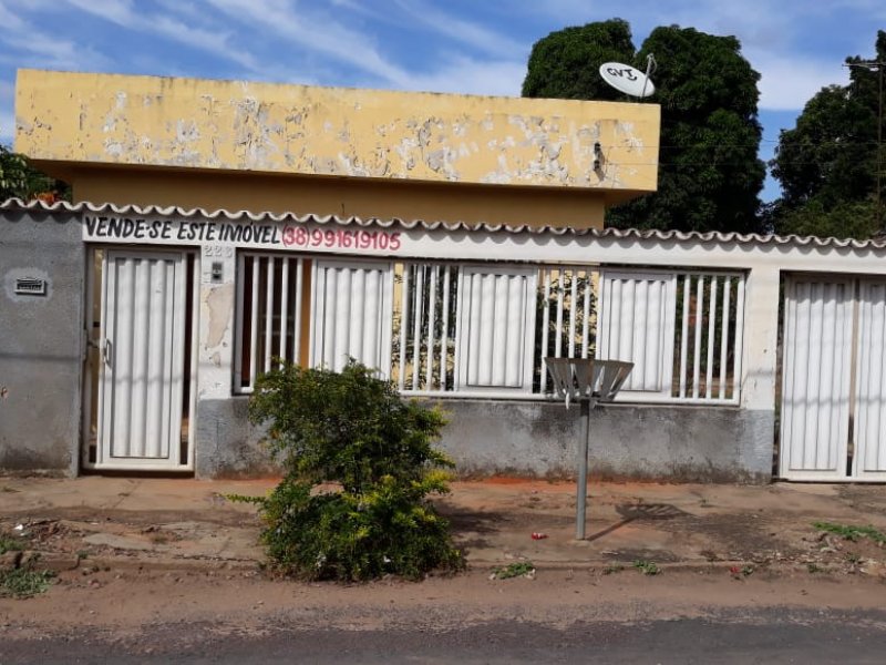 Casa à venda Centro com 700m² e 3 quartos por R$ 180.000 - 332970982-5636063d-7d03-4295-9382-d9a1919dc6e7.jpeg