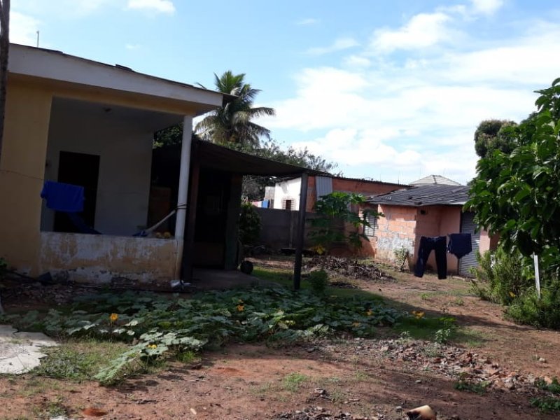 Casa à venda Centro com 700m² e 3 quartos por R$ 180.000 - 842287288-7c463f49-d3f9-4856-90a9-e6d122413729.jpeg