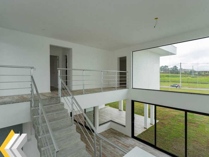 imóvel com 250m² - Parque das Nações - Pindamonhangaba