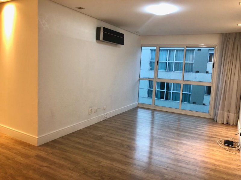 Apartamento à venda Mercês com 85m² e 2 quartos por R$ 550.000 - 909379095-740e77c3-999d-4b5c-97e4-9ace220b2293.jpeg