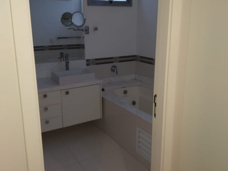 Apartamento à venda Boqueirão com 464m² e 4 quartos por R$ 3.000.000 - 876074657-5ea12f1f-746b-4676-9d80-52b18fe236dd.jpeg