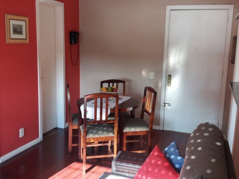 Apartamento à venda Petrópolis com 42m² e 1 quarto por R$ 140.000 - 873594590-sala.jpeg