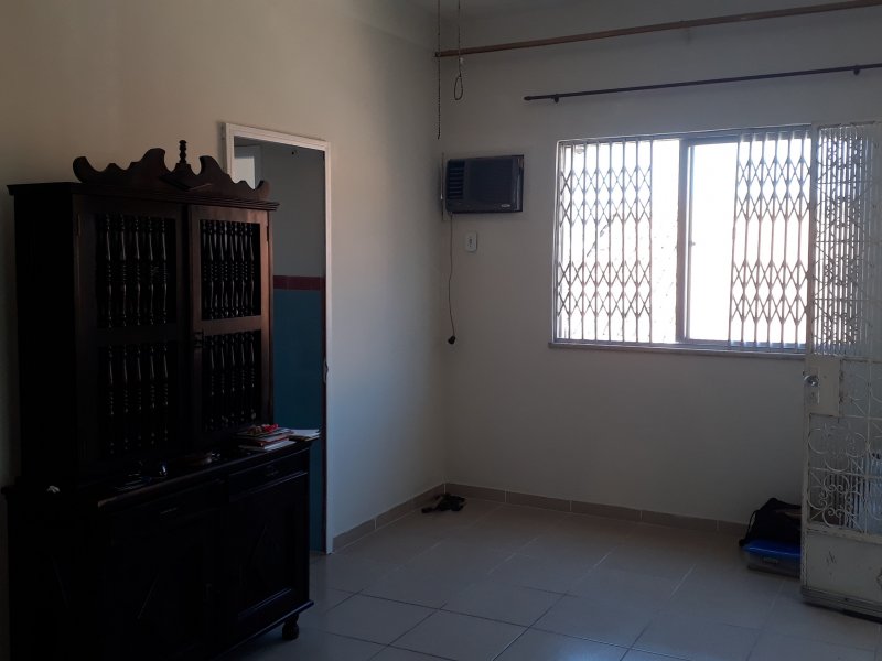 Casa à venda Cascadura com 138m² e 2 quartos por R$ 180.000 - 863745610-20180831-123011.jpg