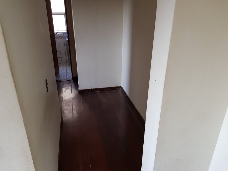 Apartamento à venda Jardim da Saúde com 66m² e 2 quartos por R$ 230.000 - 407924734-corredor.jpg