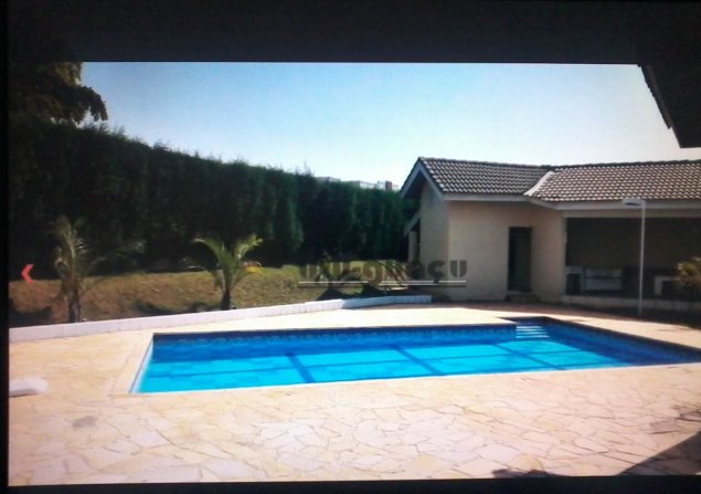 imóvel com 444m²