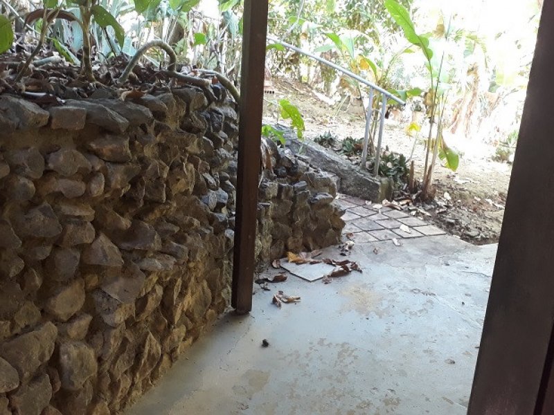 Chácara à venda Vida Nova com 120m² e 2 quartos por R$ 350.000 - 2097979527-16-vista-01-ao-sair-da-casapq.jpg