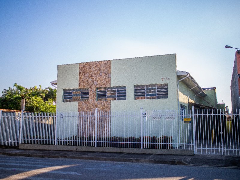 Comercial à venda Jardim Rosely com 329m² e  quartos por R$ 520.000 - 1384380074-foto1.jpg