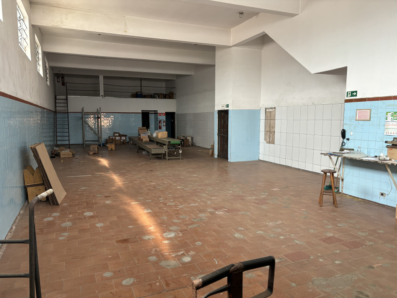 Comercial à venda Perus com 550m² e 0 quartos por R$ 1.480.000 - img-1872.JPG