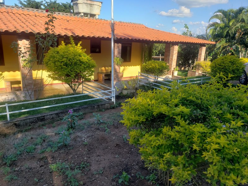 imóvel com 5000m² - California - Contagem
