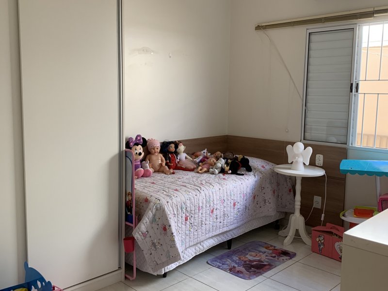 Casa de condomínio à venda Jardim Colonial com 250m² e 3 quartos por R$ 950.000 - 1527249438-b10e4100-5146-4a13-a91f-cc90aaaa2737.jpeg