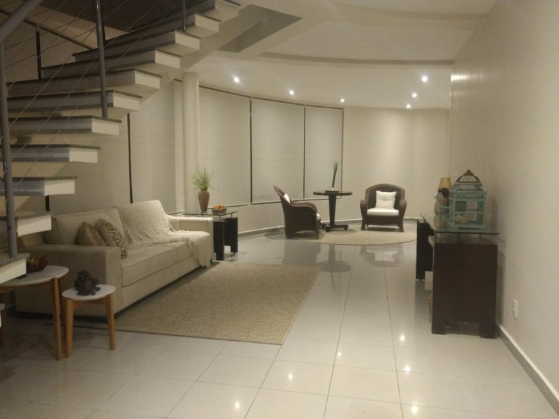Apartamento à venda Gonzaga com 202m² e 4 quartos por R$ 1.100.000 - 858252840-entrada.jpeg