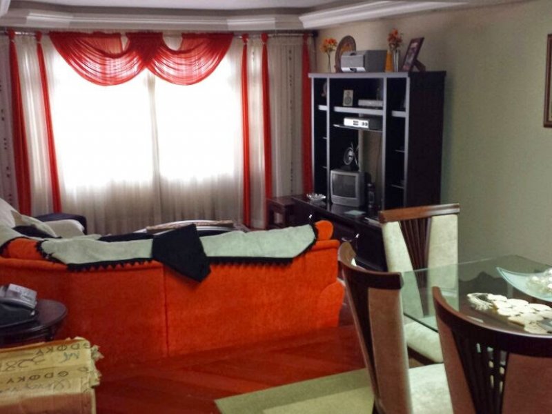 Casa à venda Novo Mundo com 260m² e 2 quartos por R$ 1.300.000 - 1660225254-img-20190422-wa0009.jpg