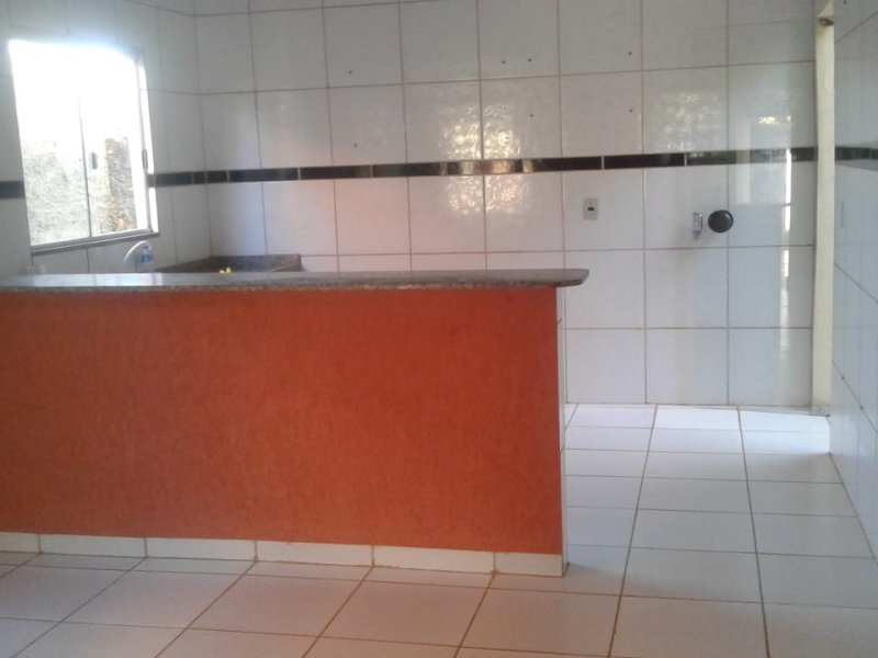 Apartamento à venda Jardim das Cascatas com 98m² e 3 quartos por R$ 115 - 454836397-img-20190401-wa0181.jpg