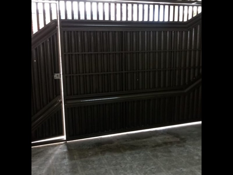 Casa à venda Cidade São Jorge com 150m² e 3 quartos por R$ 380.000 - 66576935-garagem.jpg