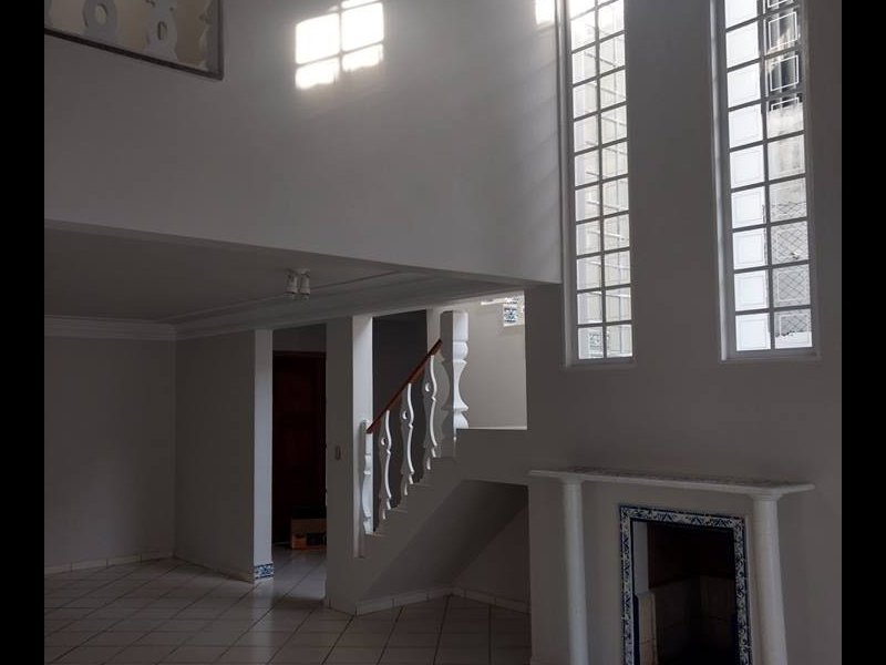 Casa à venda Jardim Arapuã com 230m² e 3 quartos por R$ 780.000 - 1397323990-mery-037.jpg