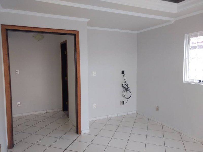 Casa à venda Jardim Arapuã com 230m² e 3 quartos por R$ 780.000 - 1569643123-mery-015.jpg