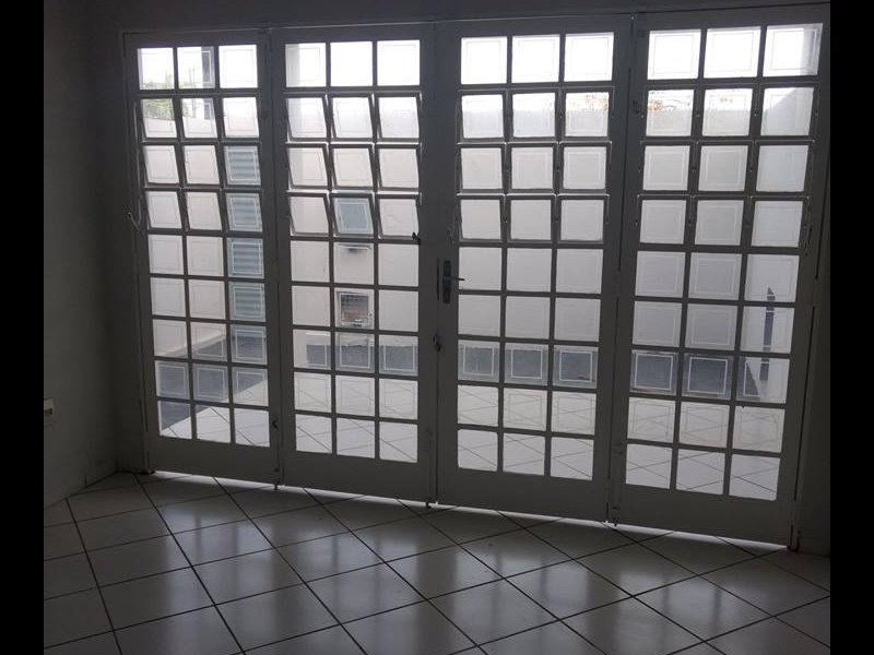 Casa à venda Jardim Arapuã com 230m² e 3 quartos por R$ 780.000 - 872106857-mery-014.jpg