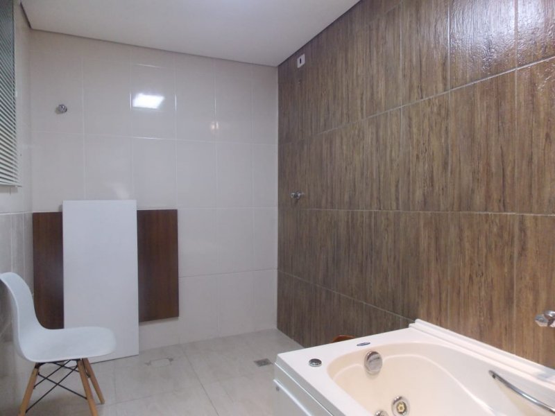 Comercial para alugar Vila Arriete com 65m² e  quartos por R$ 3.000 - 1753238483-7986047a-5894-4c5f-b4fb-cf44b1c800fe.jpeg