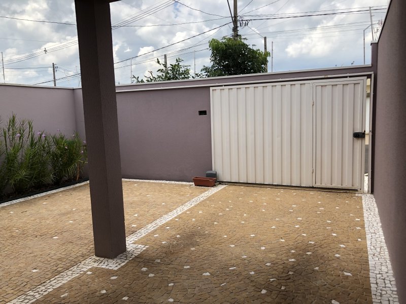 Casa à venda João Aranha com 175m² e 3 quartos por R$ 450.000 - 1793347779-f0e0ab9d-f043-4111-9623-6f70c51312e3.jpeg