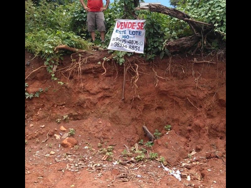 Terreno à venda Nossa Sra. de Fatima com 360m² e  quartos por R$ 120.000 - 246311579-img-20181225-wa0003.jpg