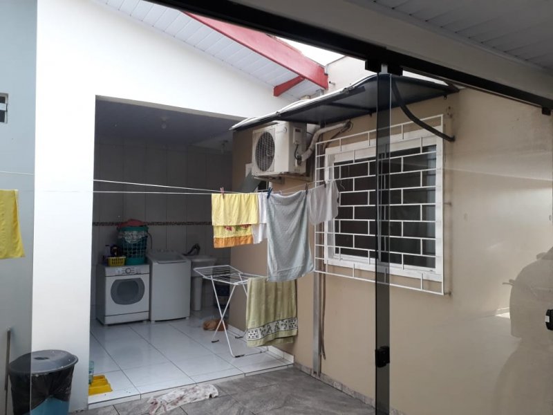 Casa à venda Vila Garcia com 90m² e 2 quartos por R$ 300.000 - 2043559613-img-20180728-wa0020.jpg