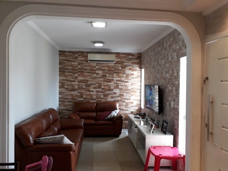 Casa à venda Vila Garcia com 90m² e 2 quartos por R$ 300.000 - 712617375-img-20180728-wa0032.jpg