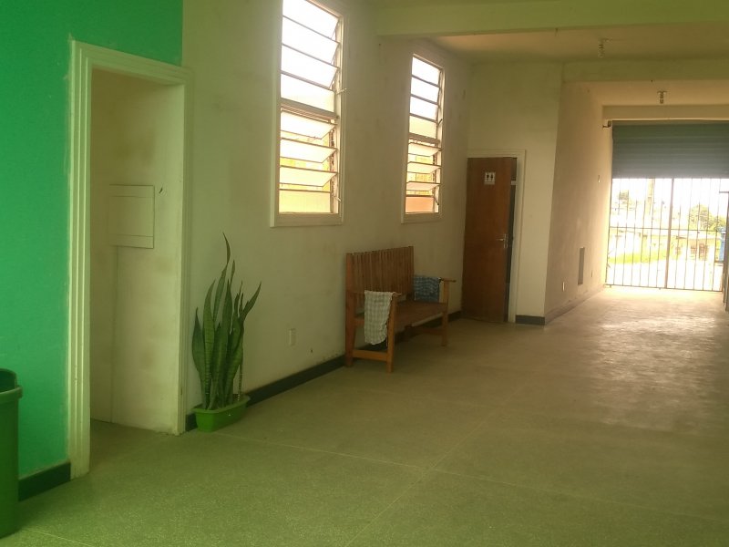 Comercial à venda São Cristóvão com 500m² e  quartos por R$ 500.000 - 1361983016-img-20190422-120249240.jpg