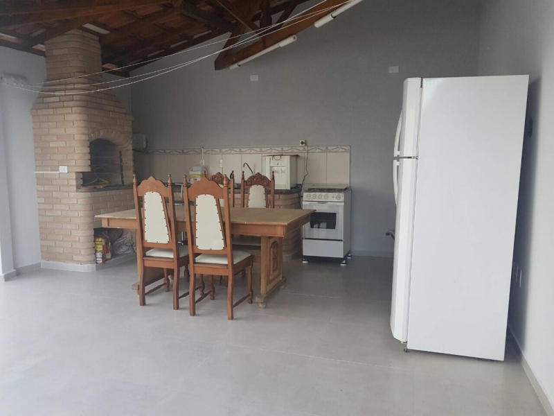 Casa à venda Centro com 307m² e 4 quartos por R$ 1.000.000 - 1014093056-7d01c183-4a29-4eef-bcc9-64501ca81f46.png