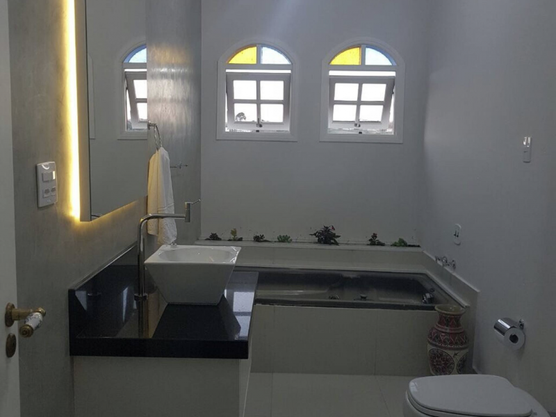 Casa à venda Centro com 307m² e 4 quartos por R$ 1.000.000 - 1890052235-641f98fa-0b78-405c-854e-a638328061d4.png