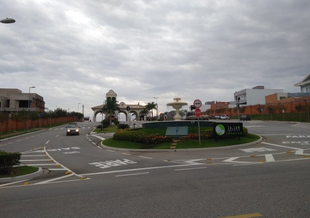 imóvel com 258m²