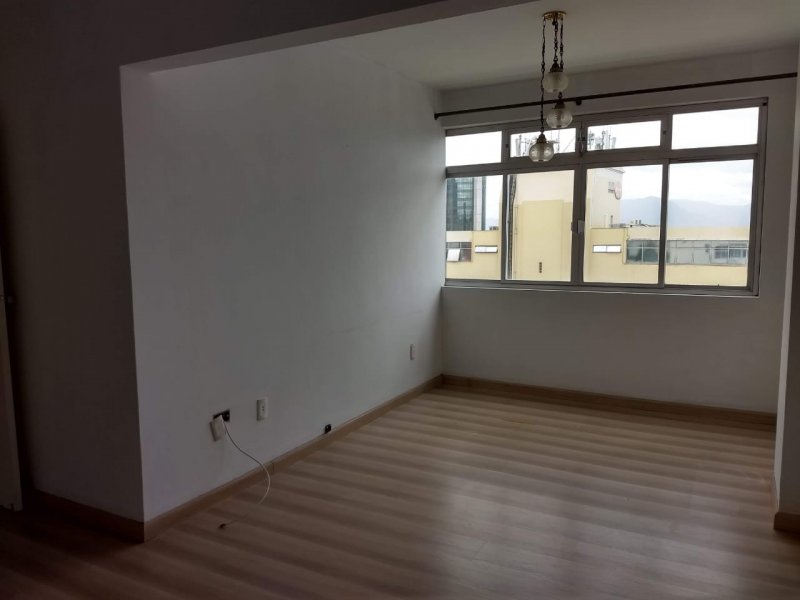 Apartamento à venda Centro com 90m² e 2 quartos por R$ 340.000 - 1798690161-img-20190427-wa0052.jpg