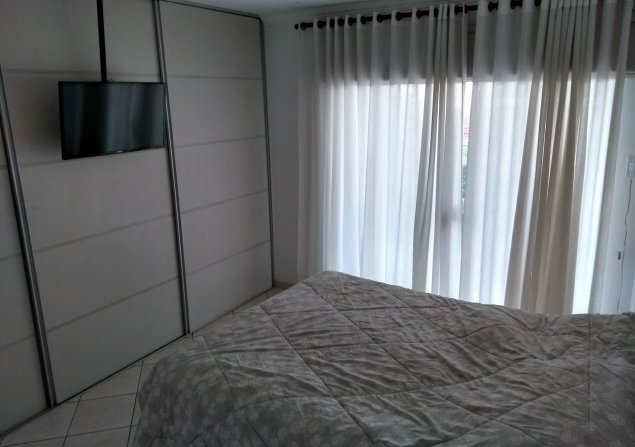 imóvel com 200m²