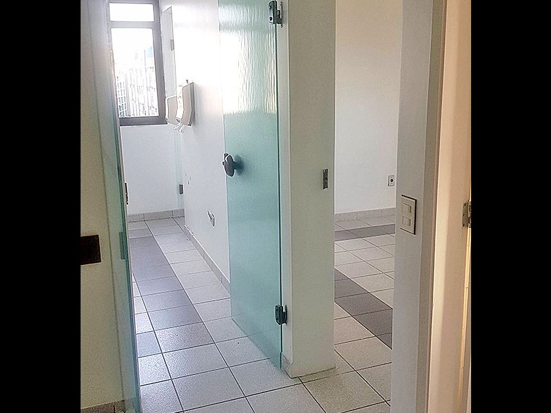 Comercial para alugar Higienópolis com 43m² e  quartos por R$ 2.000 - 1763680418-img-04.jpg