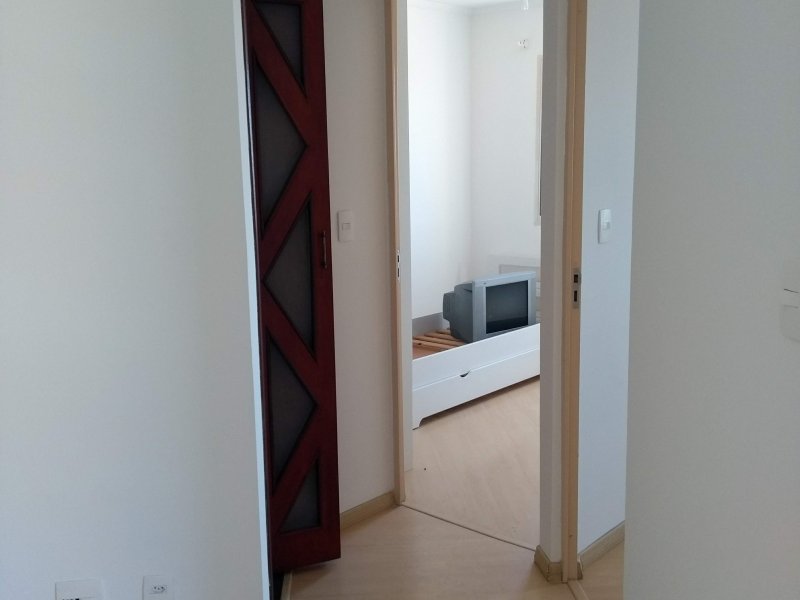 Apartamento à venda Fazenda Aricanduva com 48m² e 2 quartos por R$ 220.000 - 1747988766-sala-e-quartos.jpg
