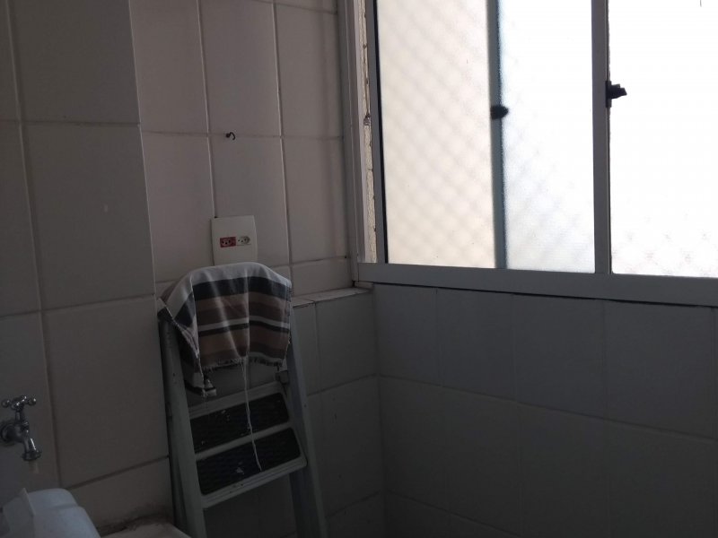 Apartamento à venda Fazenda Aricanduva com 48m² e 2 quartos por R$ 220.000 - 946275784-area-de-servico.jpg