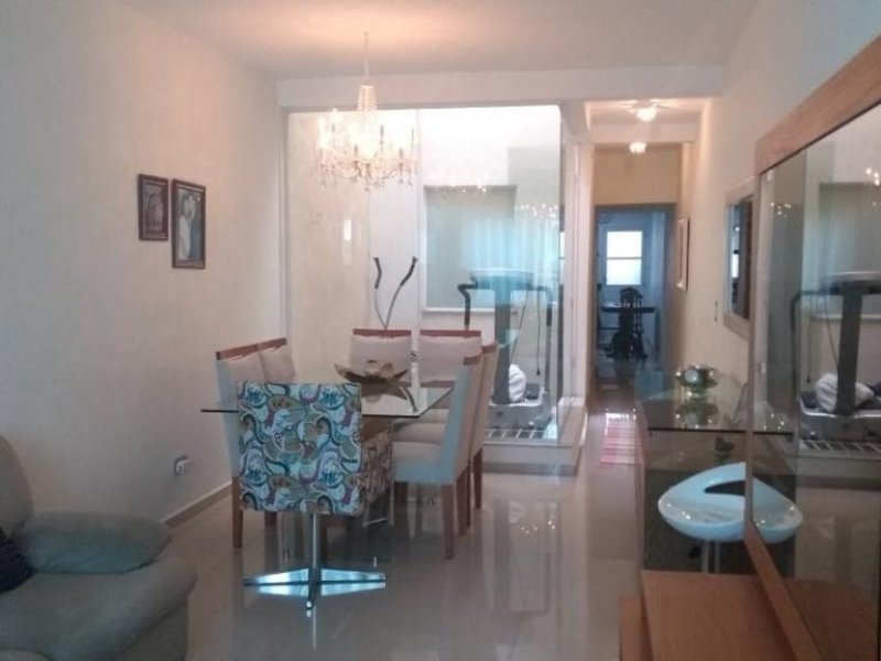 Casa à venda Cidade Patriarca com 160m² e 3 quartos por R$ 550.000 - 1861477168-b53a66d2-7c9f-440a-afb8-0d1018b824c2.jpeg
