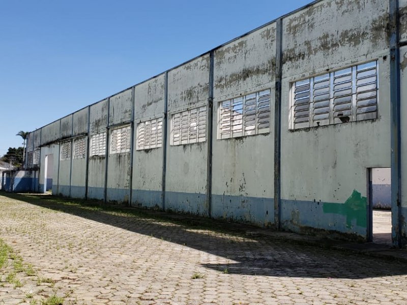 Comercial à venda Chácaras Reunidas com 2800m² e  quartos por R$ 3.500.000 - 1535858382-img-20190306-wa0092.jpg