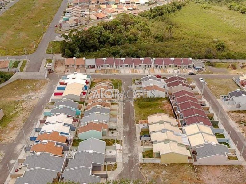 Casa à venda Gralha Azul com 50m² e 3 quartos por R$ 155.000 - 1406799763-a0f22c49-5ccc-403a-bda2-bd412f034289.jpeg