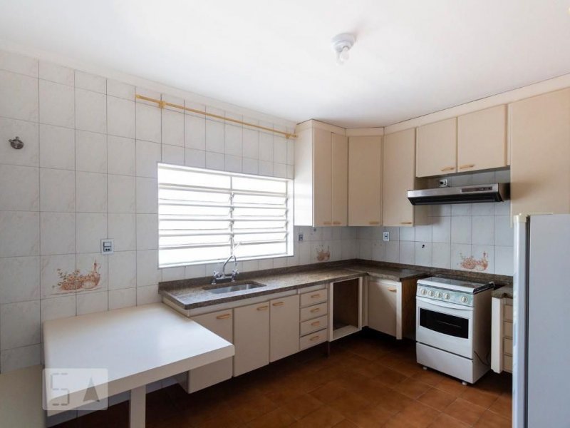 Casa para alugar Jardim Oriental com 30m² e 1 quarto por R$ 1.390 - 1732384813-11.JPG