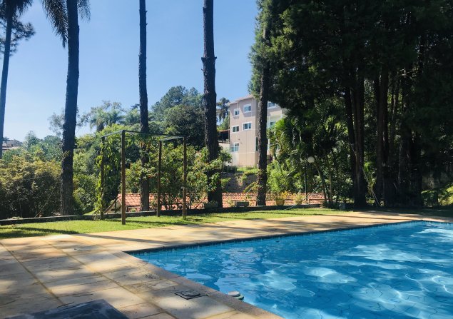 imóvel com 330m²