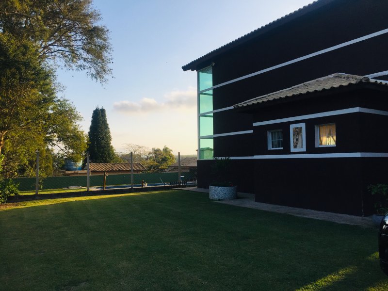 imóvel com 1500m² - centro - Ibiúna